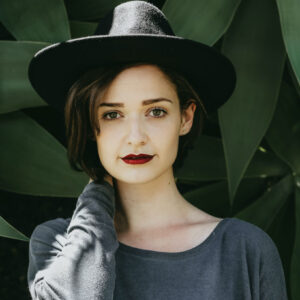 team-member-2@2x Redvelvet chair